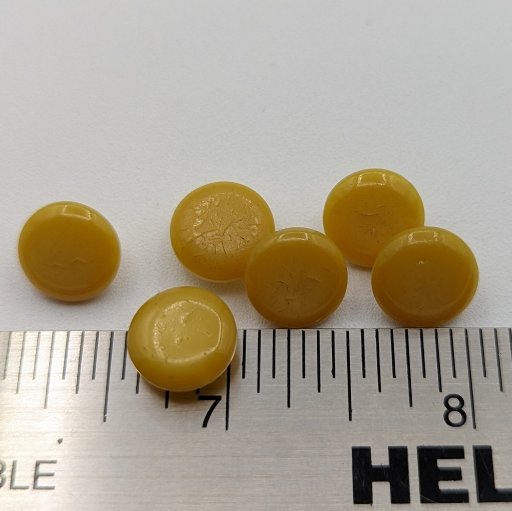 BUTTONS Textured Yellow (6) 1/2"